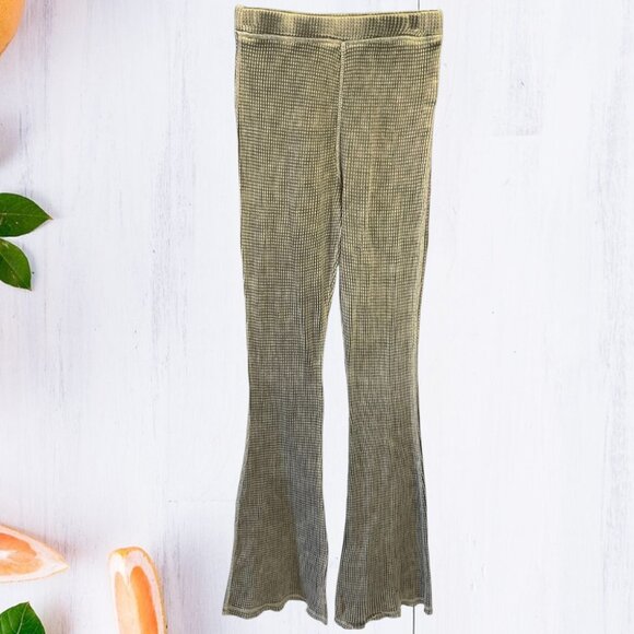 Wild Fable ButterBliss High-Waist Flared Thermal Leggings - Picture 2 of 7